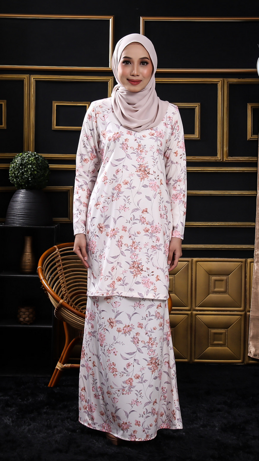 Kurung Modern Lunaria in Nude Pink