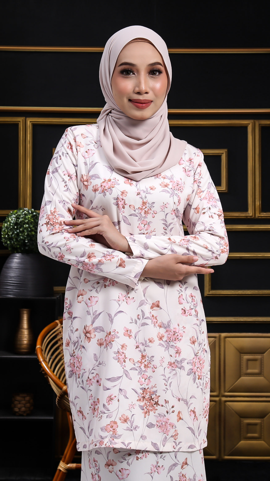 Kurung Modern Lunaria in Nude Pink