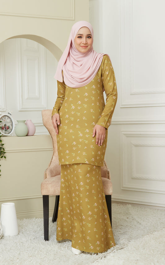 Kurung Modern Medina in Yellow Mustard