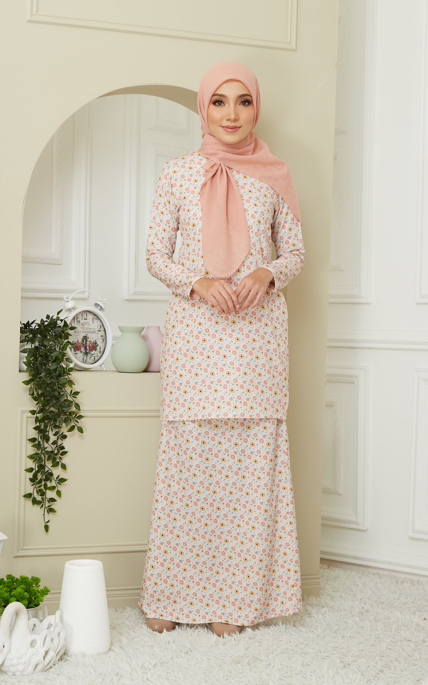 Kurung Modern Laudya in Sweet Peach