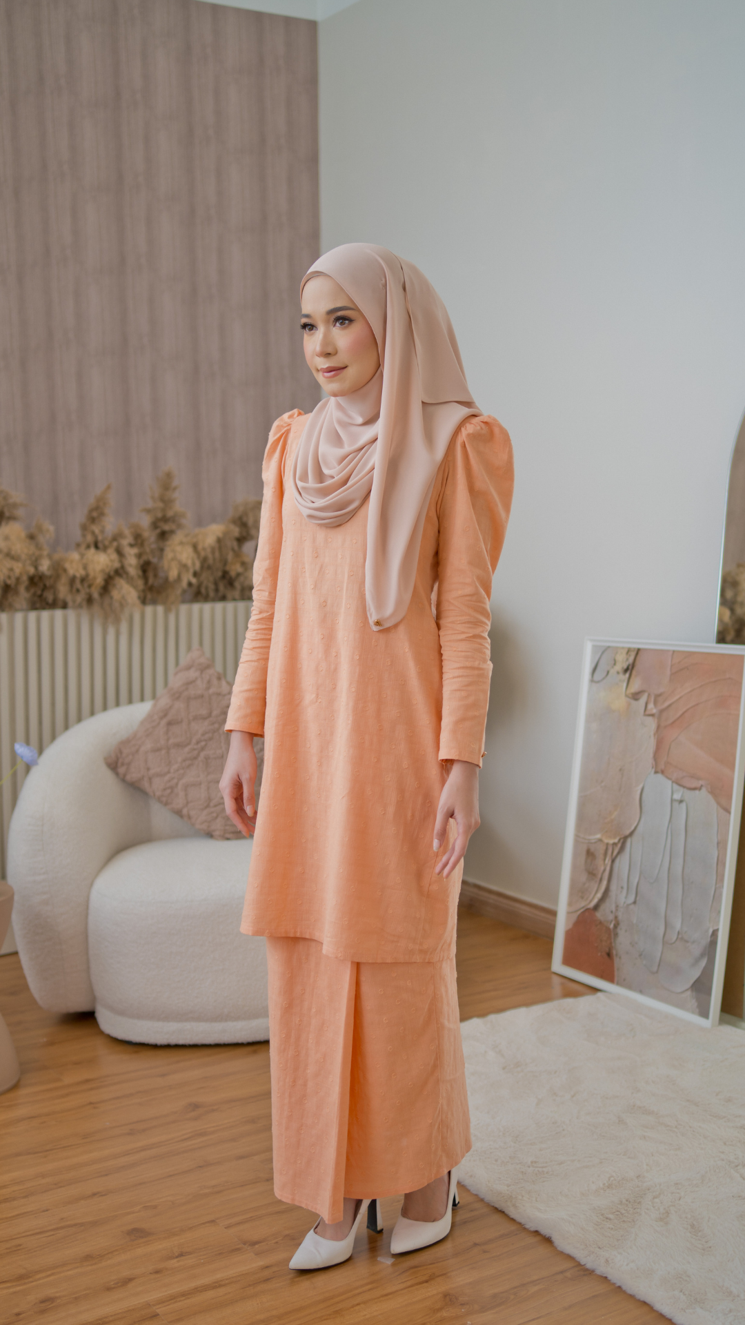 Kurung Nayla - Apricot Orange