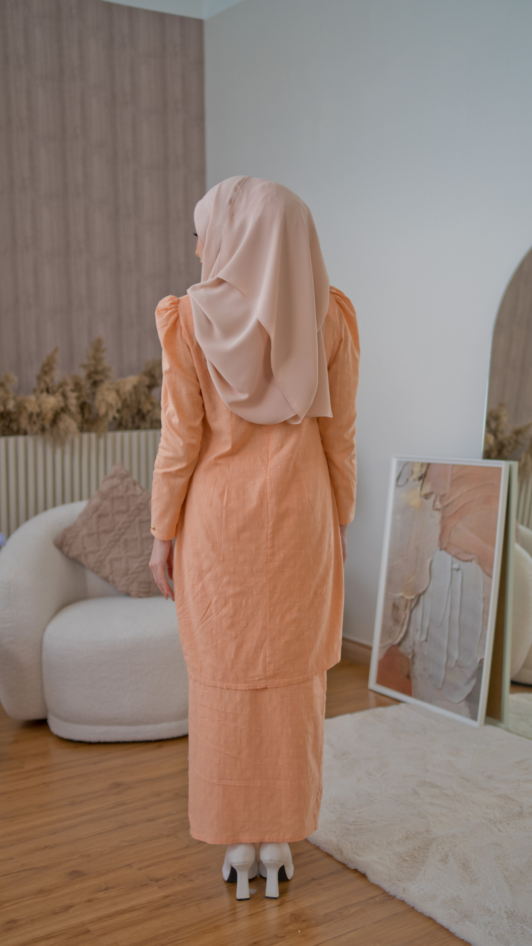 Kurung Nayla - Apricot Orange