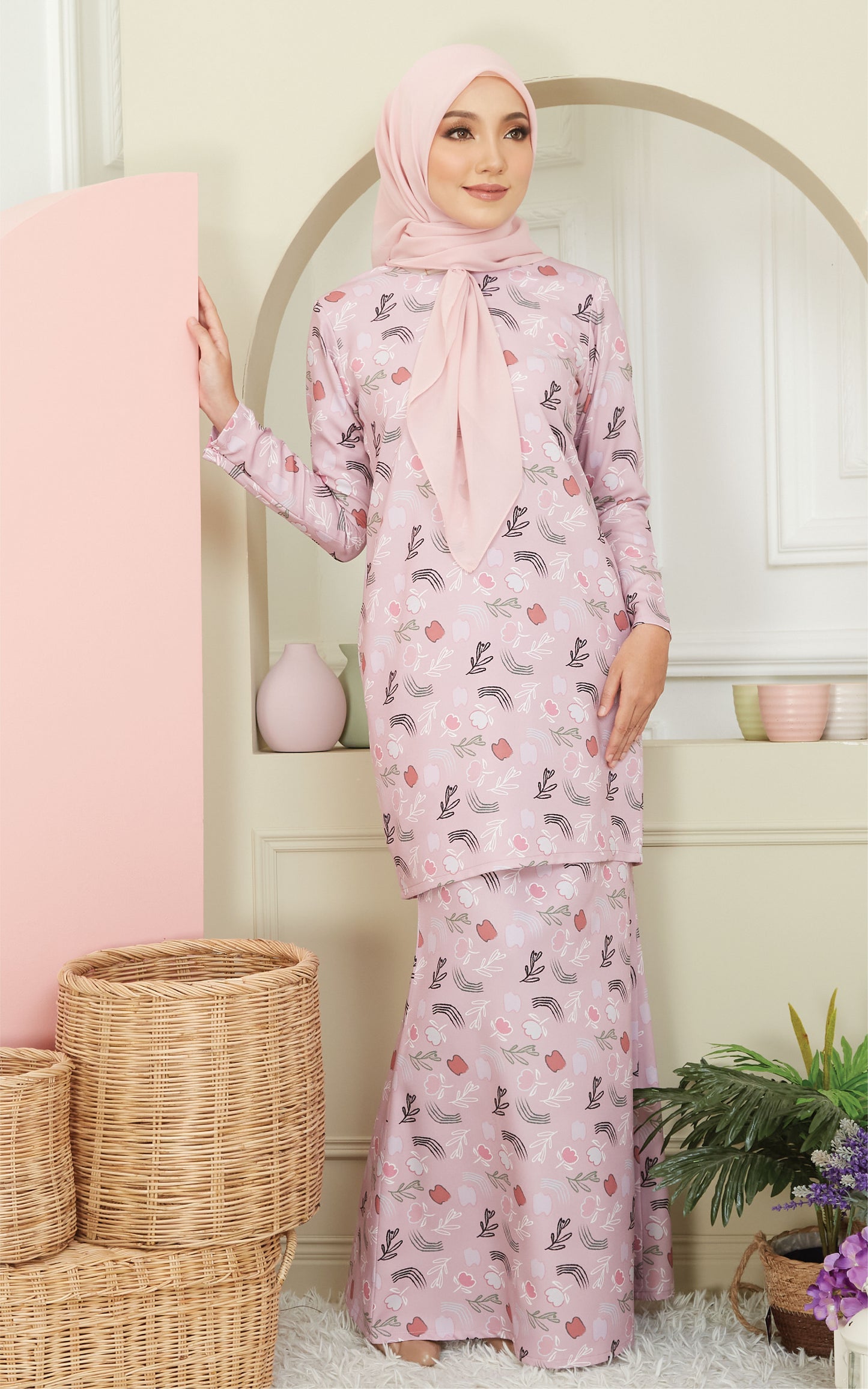 Kurung Modern Aisya in Petal Pink