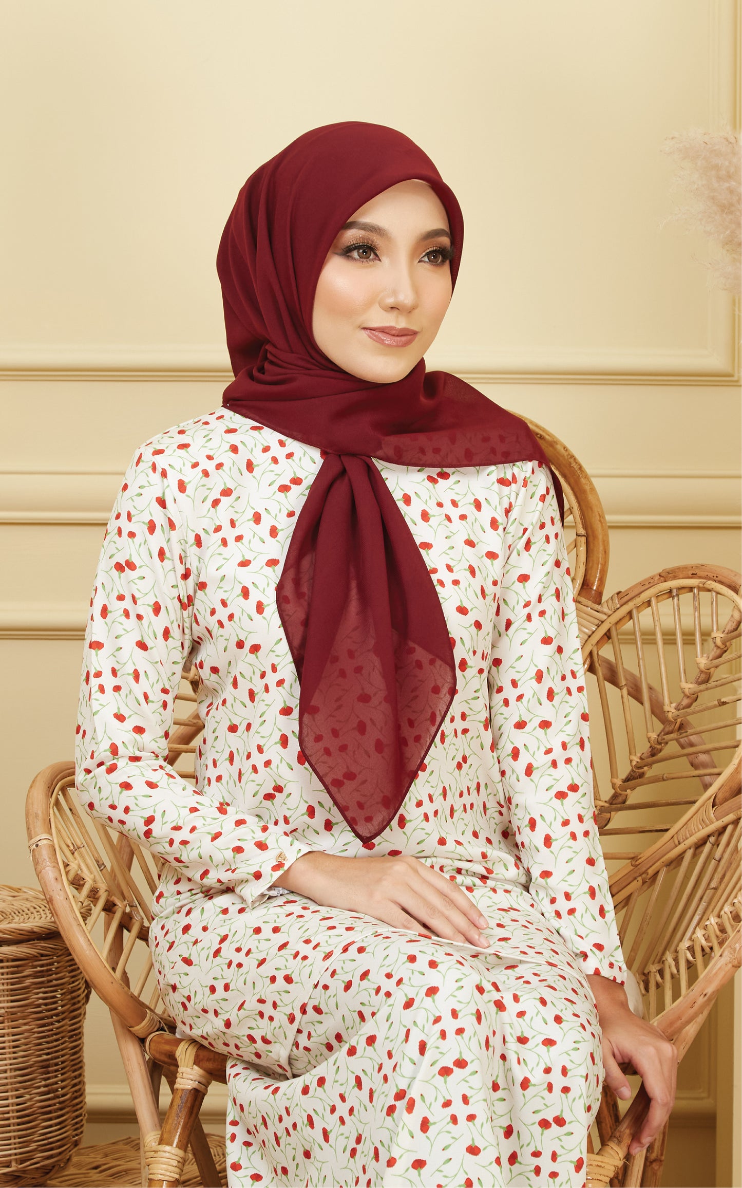 Kurung Modern Camelia in Carnation Red