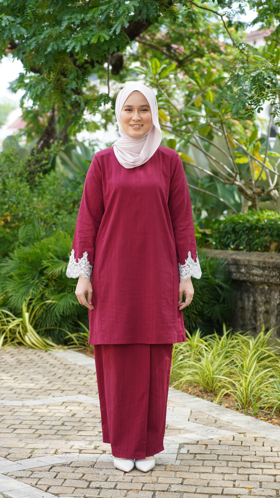 Kurung Dewi - Currant Maroon