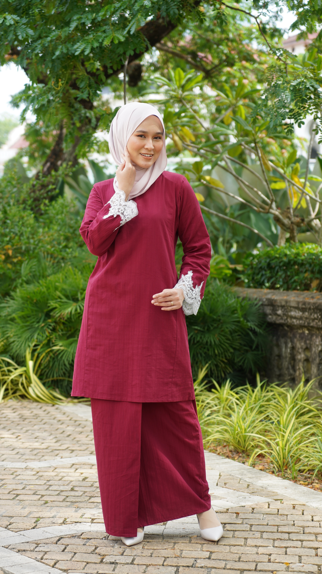 Kurung Dewi - Currant Maroon