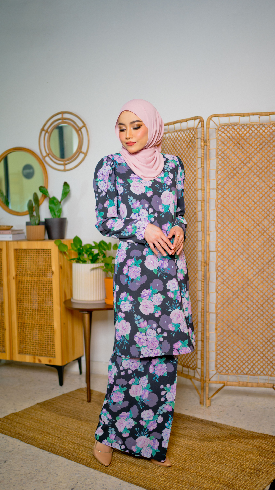 Kurung Waiduri - Jet Black