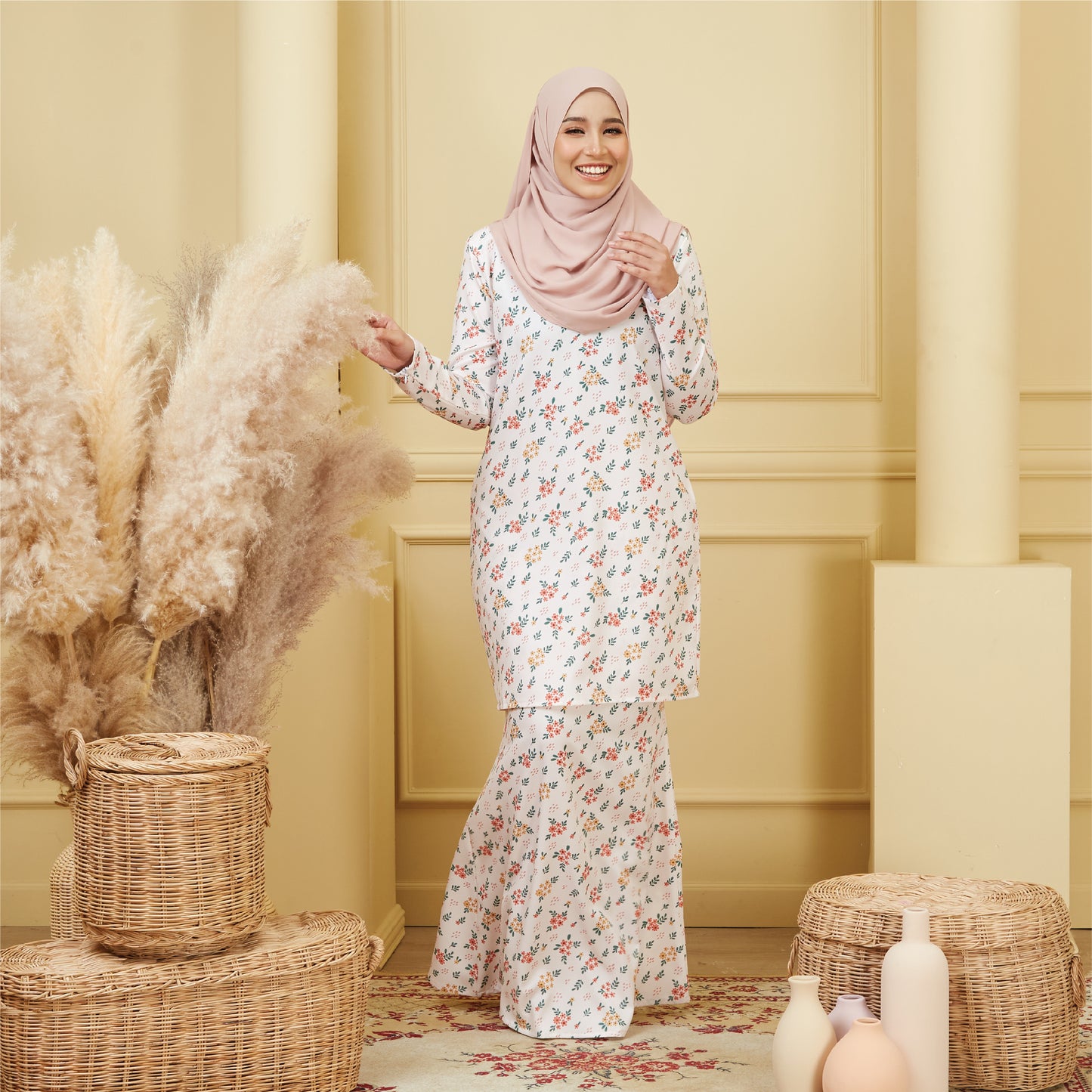 Kurung Modern Sophia in Peach Puff